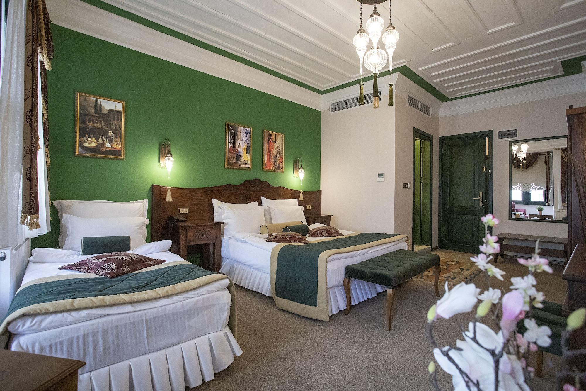 Otel Garden House 4*